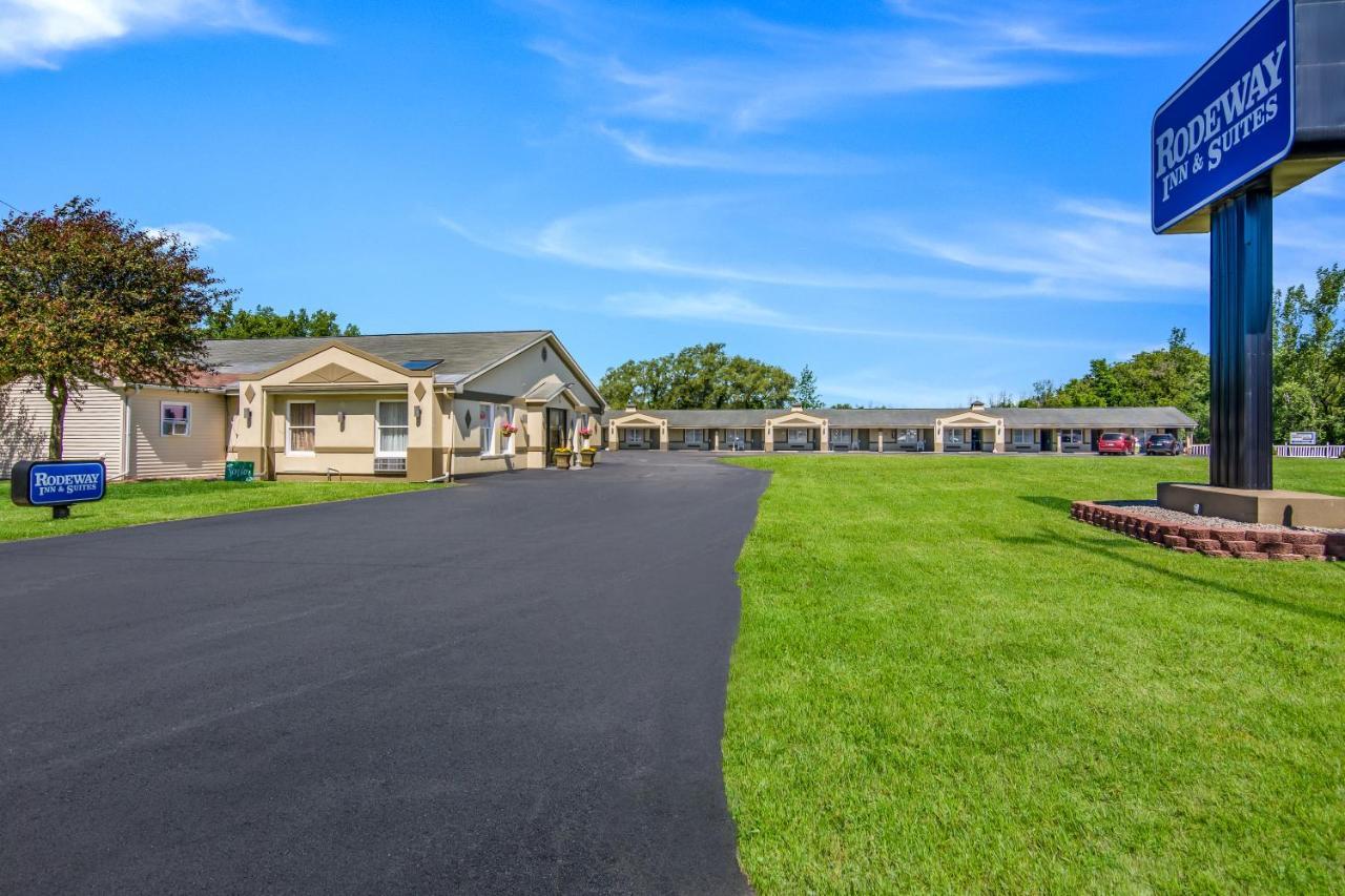 Rodeway Inn Weedsport Esterno foto