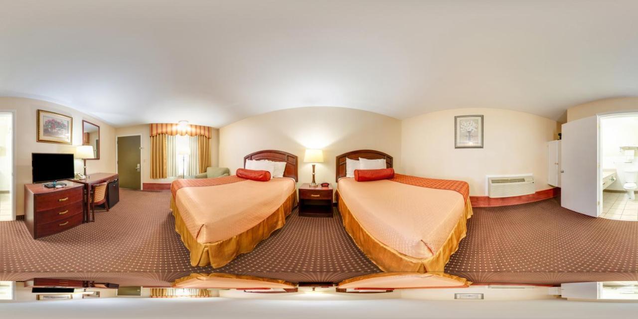 Rodeway Inn Weedsport Esterno foto