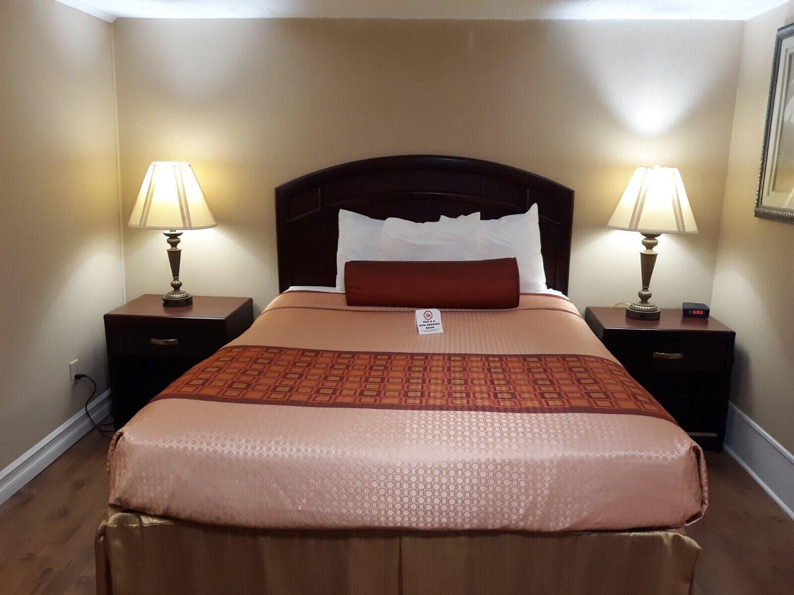 Rodeway Inn Weedsport Esterno foto