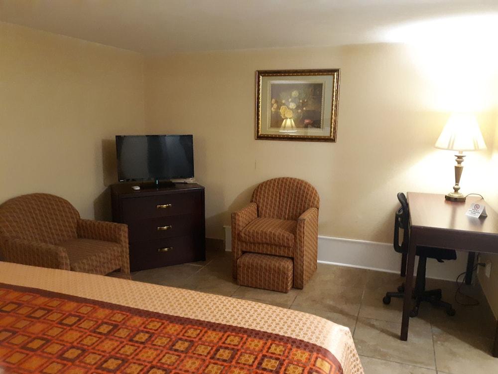 Rodeway Inn Weedsport Esterno foto