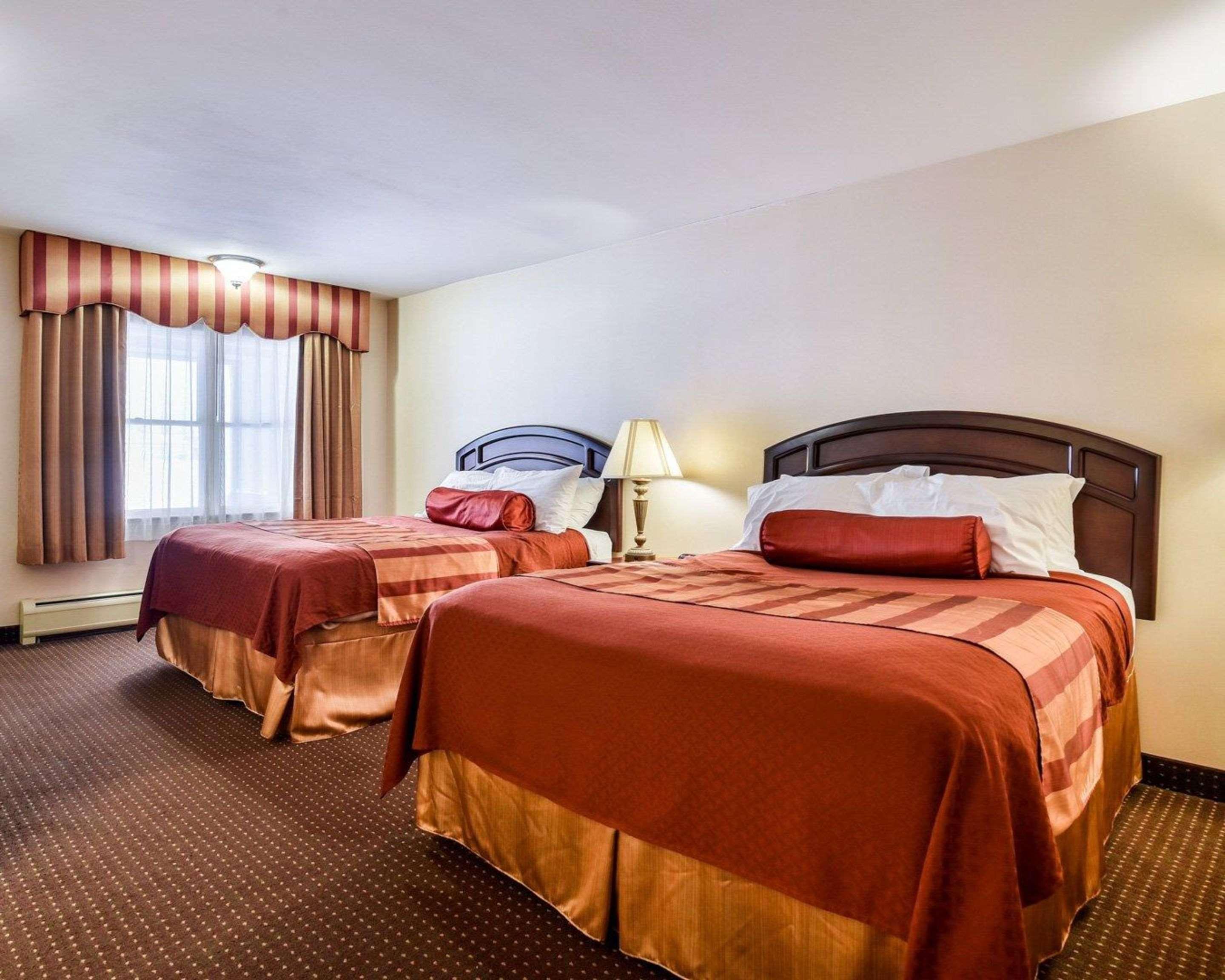 Rodeway Inn Weedsport Esterno foto